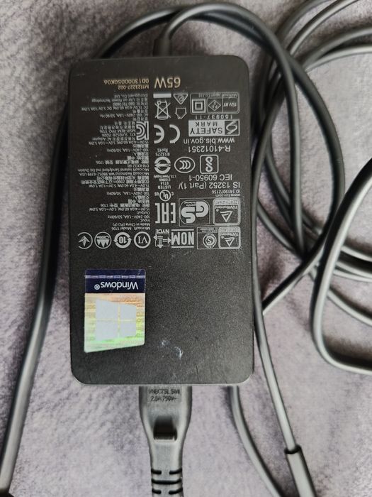 Oryginalny zasilacz ładowarka Microsoft Surface Pro od 3-11 15V 65W