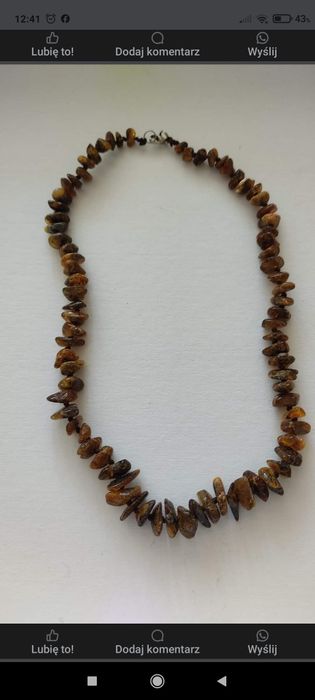 Naszyjnik z naturalnych bursztynów  w kolorze bagiennej zieleni długoś