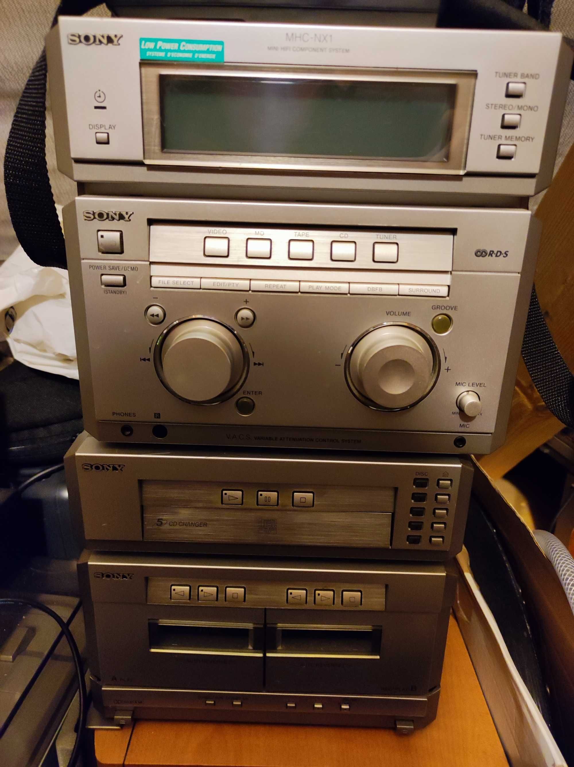 Wieża Sony płyty CD kasety magnetofonowe radio