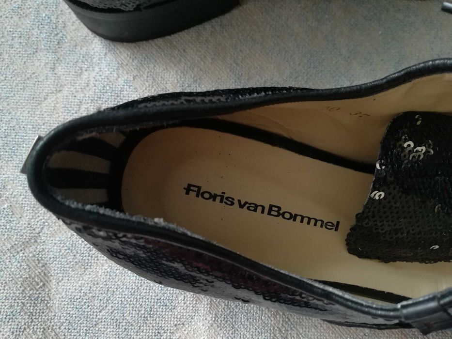 Туфлі з паєтками,туфлі зі шнурками,броги в паєтки,туфлі закриті шнурки