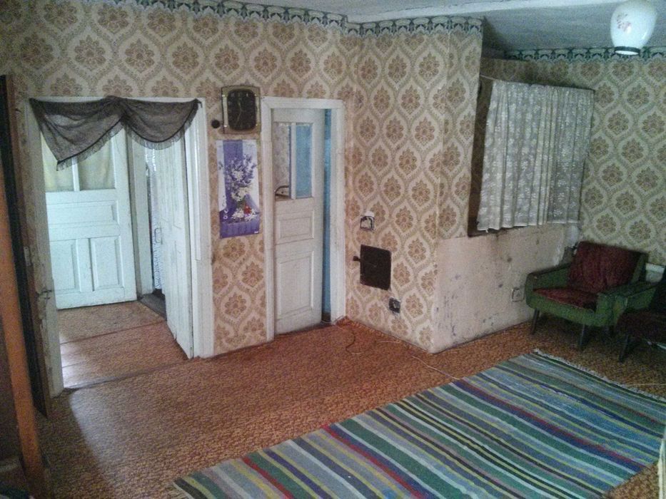 Продам дві зареєстровані ділянки землі