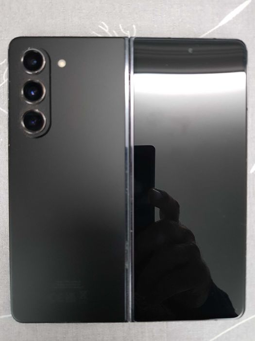 Samsung Galaxy Z FOLD 5 - 256GB - 5G - Desbloqueado - Impecável