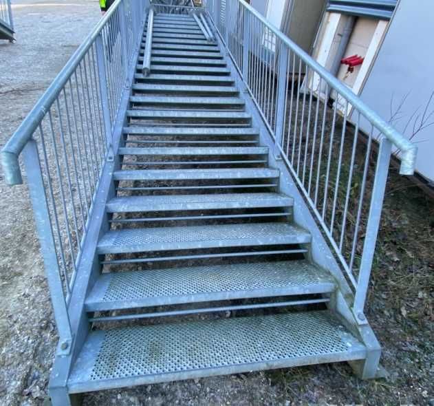 Sprzedam schody zewnątrzne aluminiowe proste