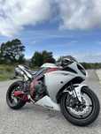 Yamaha R1 Crossplane