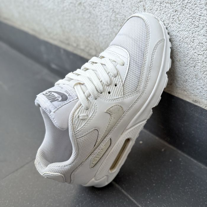 Женские кроссовки Nike Air Max 90 Белые 39 размер оригинал 9.5/10