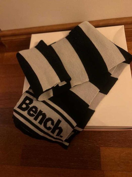 Damski szalik w pasy