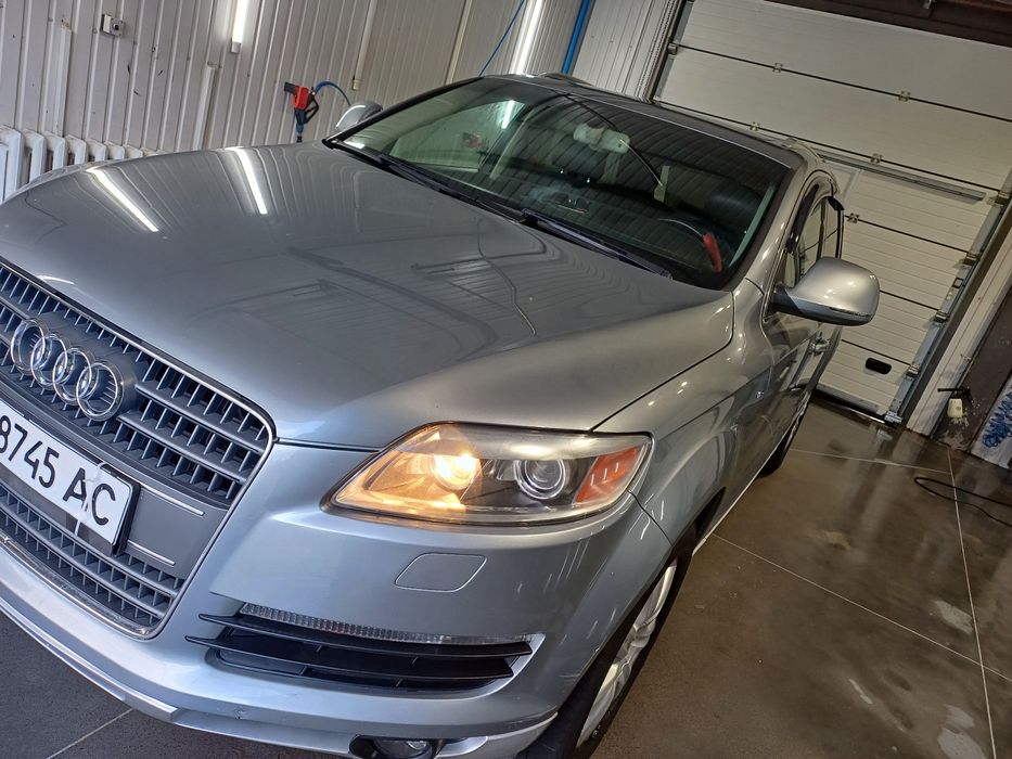 Ауди q7 4.2 2006