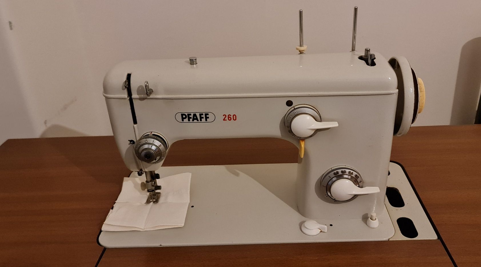 Máquina costura PFAFF 260 Eléctrica / Manual