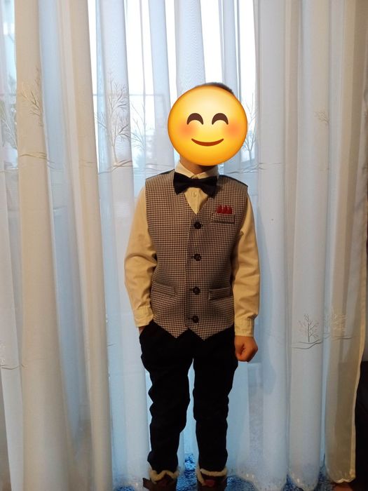 Eleganckie spodnie i kamizelka 110/116