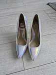 Nowe buty na obcasie r.39