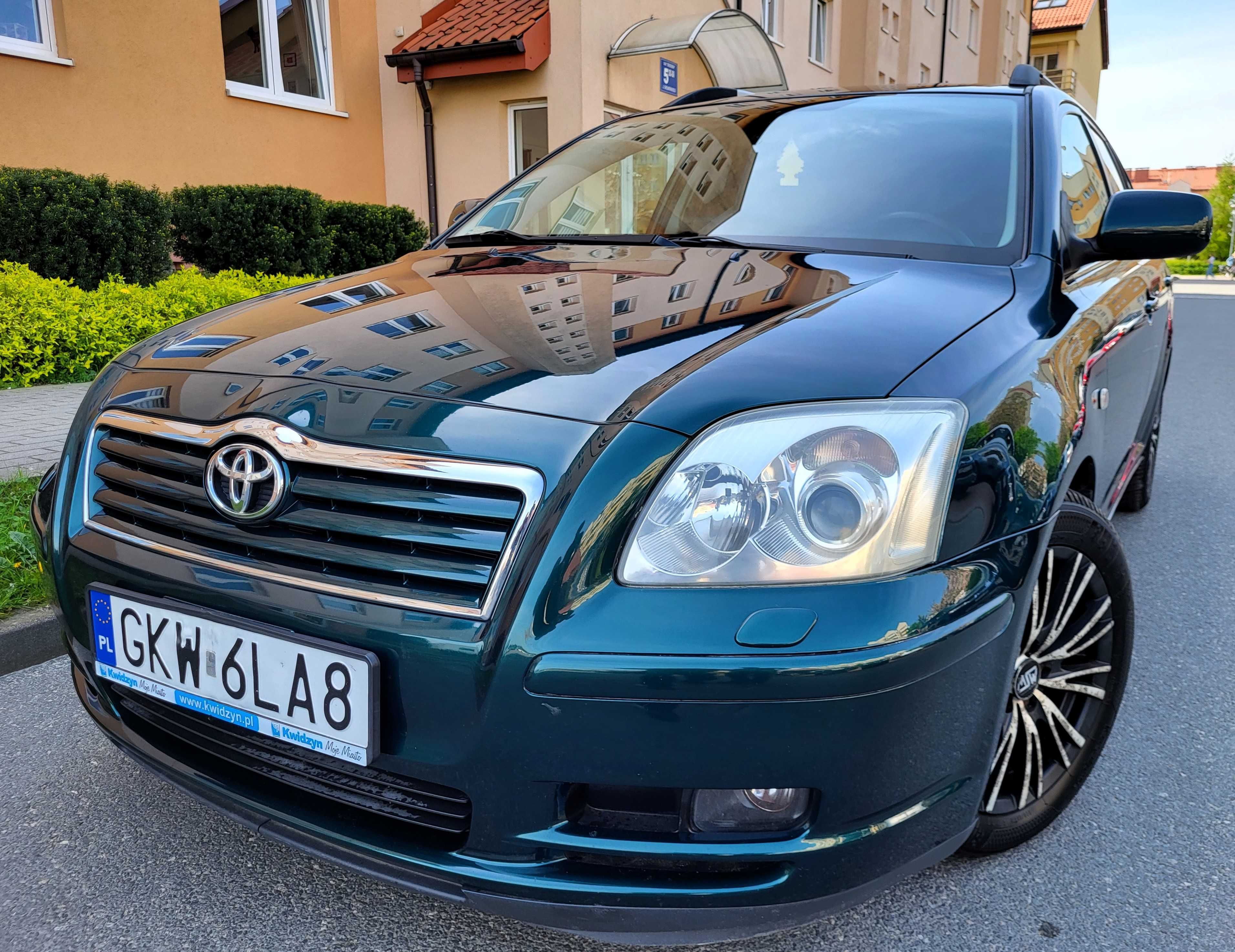 Toyota Avensis 1,8Benzynka  129KM  2005Rok Ekonomiczne i Dynamiczne