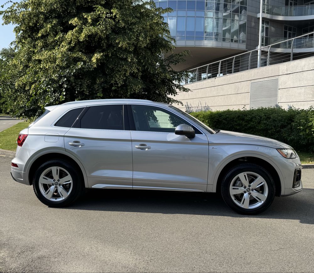 Audi Q5 Premium 45 2023