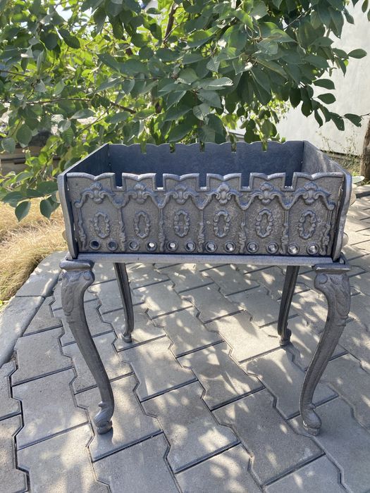 Мангал чугунный новий