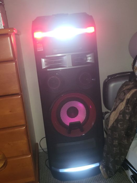 Sprzedam głośnik lg ok75 1000wat