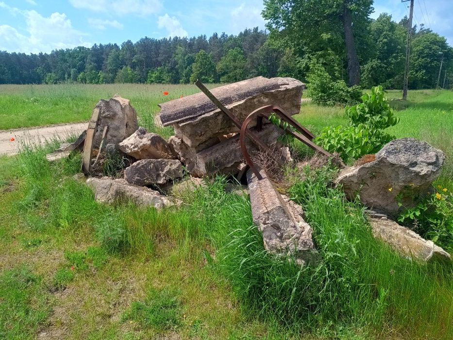Gruz betonowy duże elementy