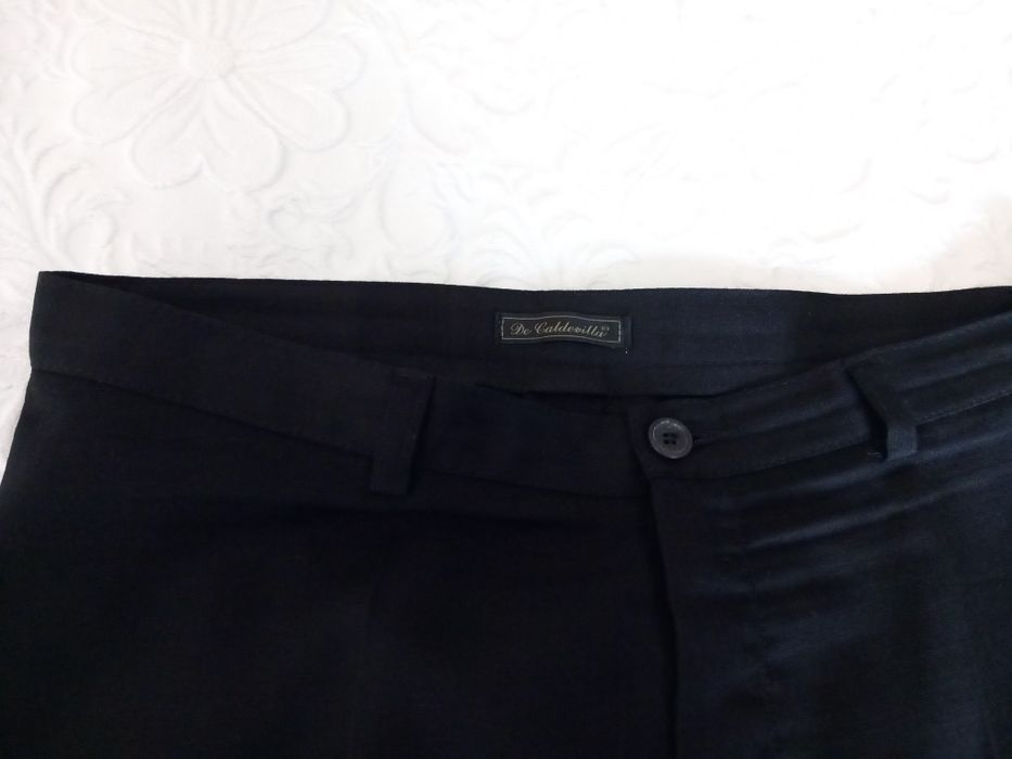 Calças pretas da De Caldevilla