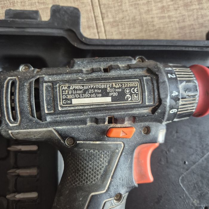 Продається шуруповерт Дніпро М