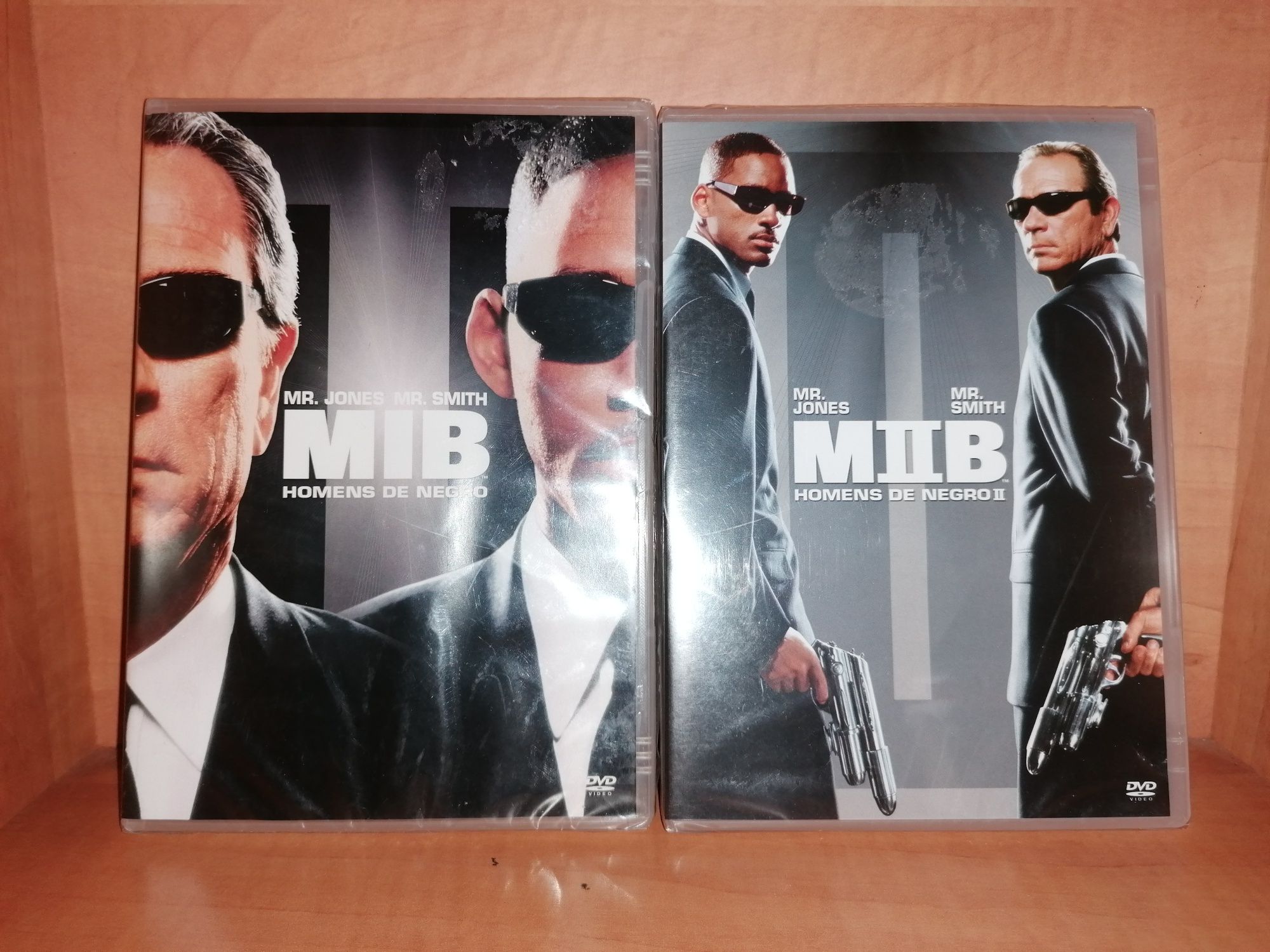 DVDs NOVOS e SELADOS " MIB I " e "MIB II" 1997/2002