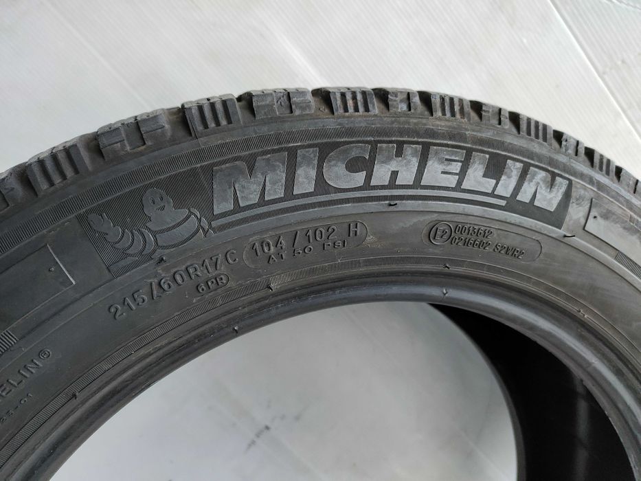 Opony Zimowe 215/60/17C Michelin 2szt 6mm 2017r