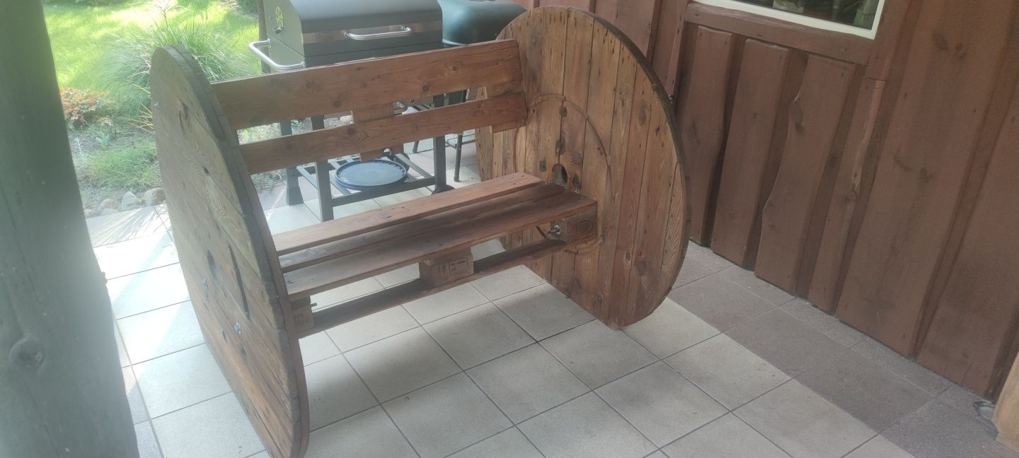 Meble na taras lub do ogrodu