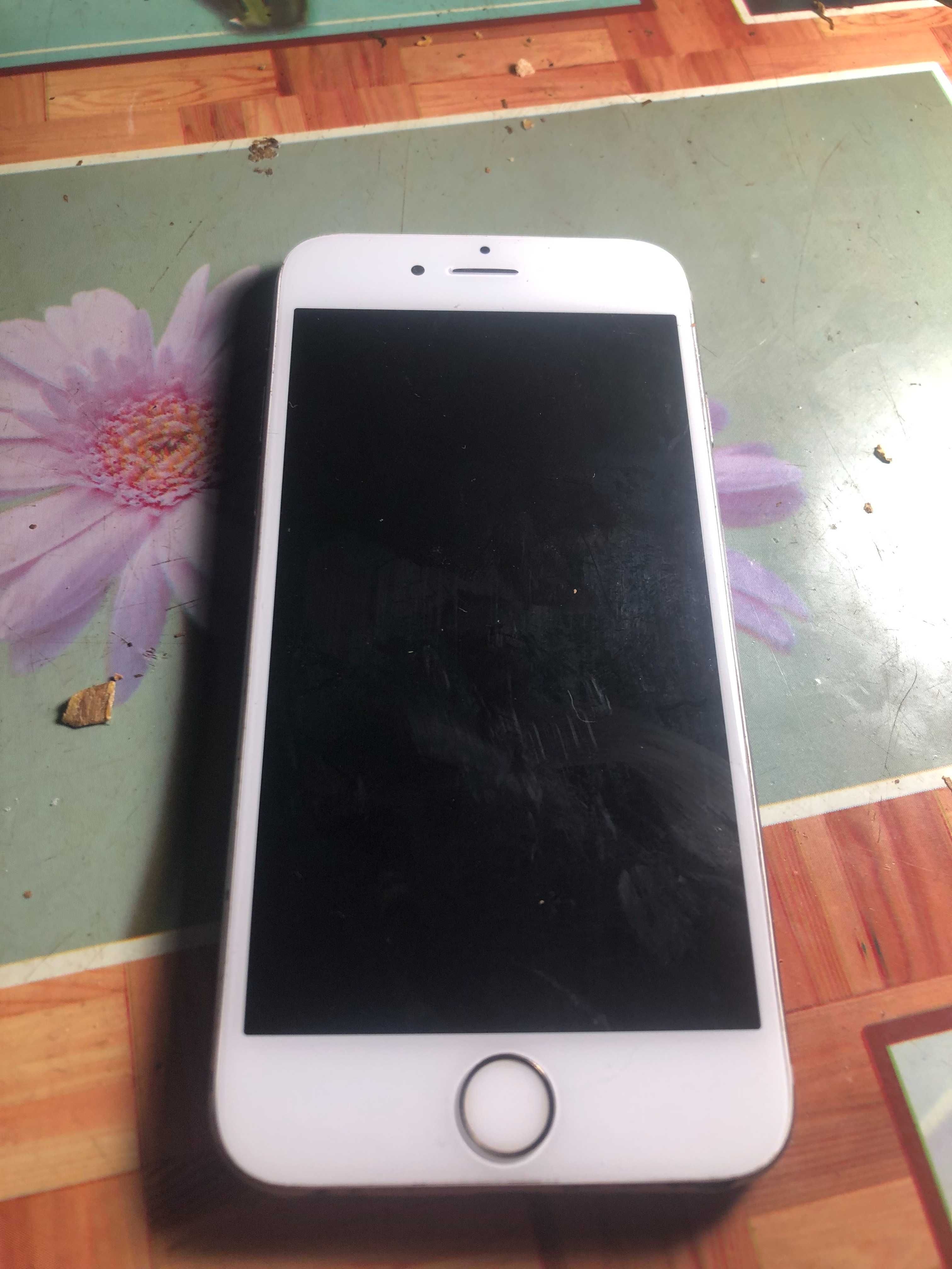 iPhone 6, 2 sztuki za 100