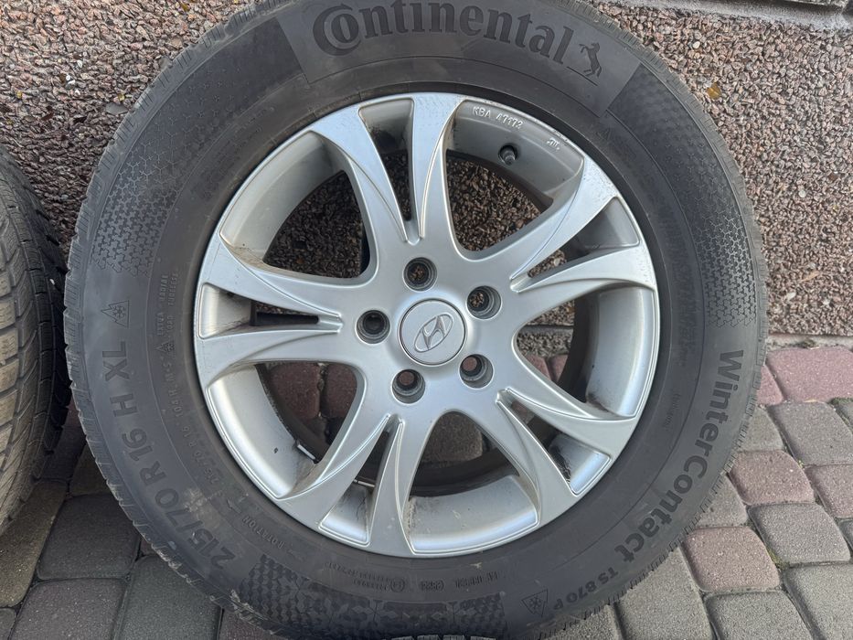 Колеса в зборі Шини з Дисками Hyundai ix35 215x70R16 зимові