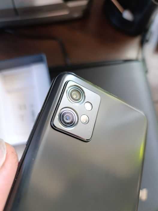 Продам телефон Motorola G32