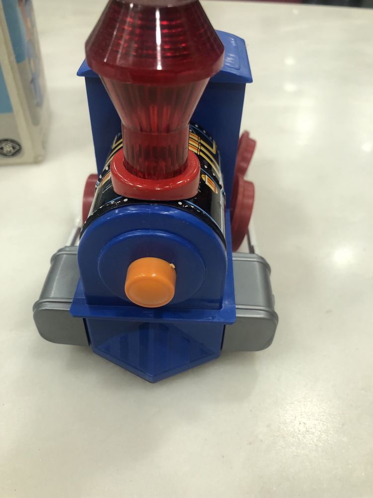 Brinquedo de coleccao- mini locomotiva