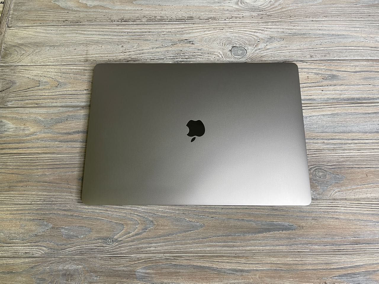 MacBook Pro 15 2018 Space (i7,16,512 SSD) 580$ магазин Гарантия