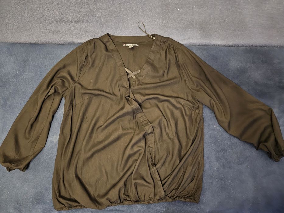 Sukienka bluzka spodnie ciążowe dla kobiet w ciąży.