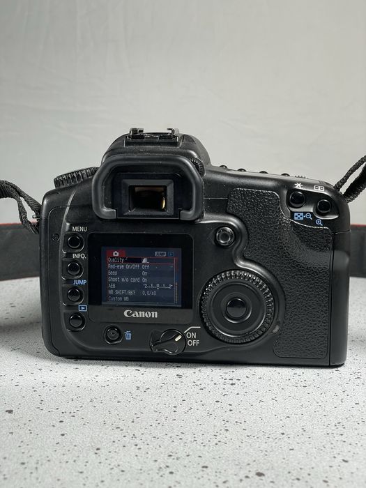 Вживаний - Canon EOS 20D - CMOS APS-C - 8mp