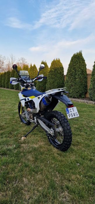 Husqvarna 701 Enduro – Bogato doposażona, gotowa na sezon.