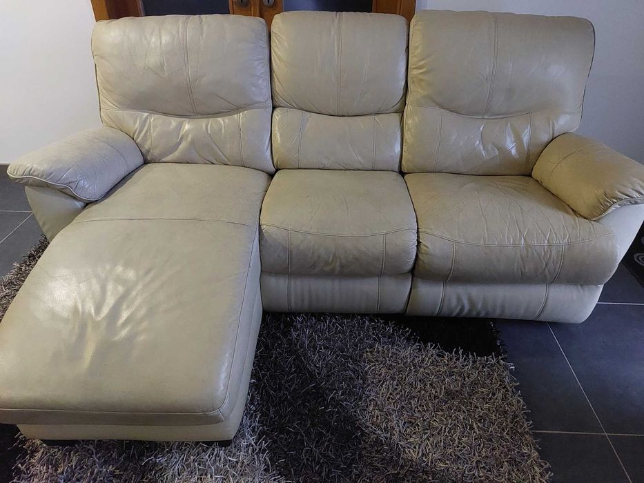 Sofá 3 lugares com chaise longue