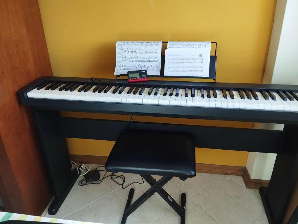 Piano Casio CDPS100 c/ móvel