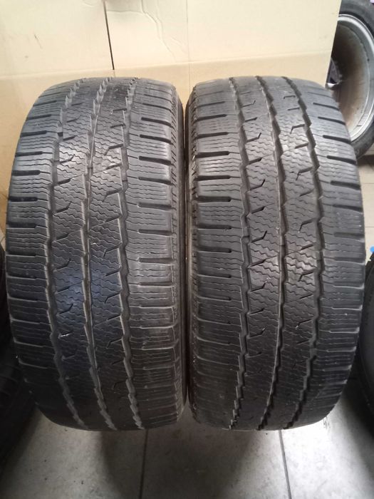 Opony zimowe 225/55 R17 c Maxxis 2x8mn