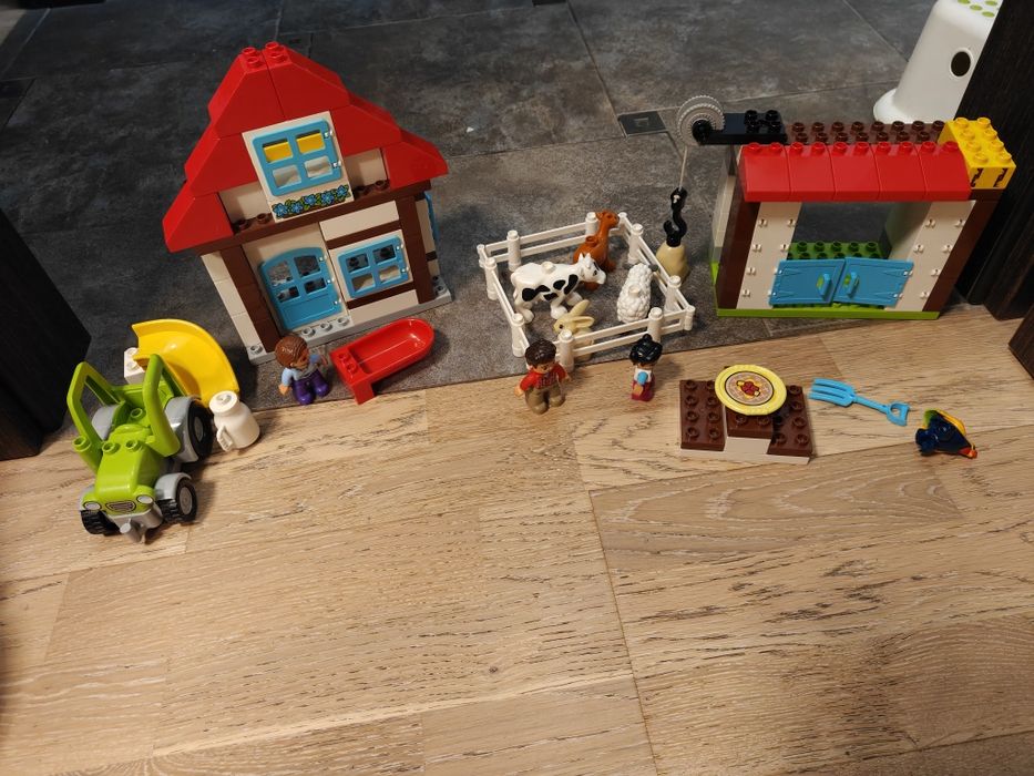 Klocki LEGO duplo 10869 przygody na farmie