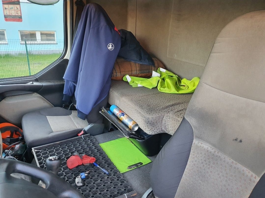 Midlum 280 dxi  dmc 18t koła 22.5 klima webasto  winda