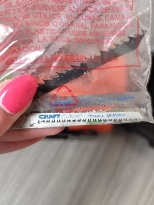 Електричний лобзік Black+Decker KS701EK