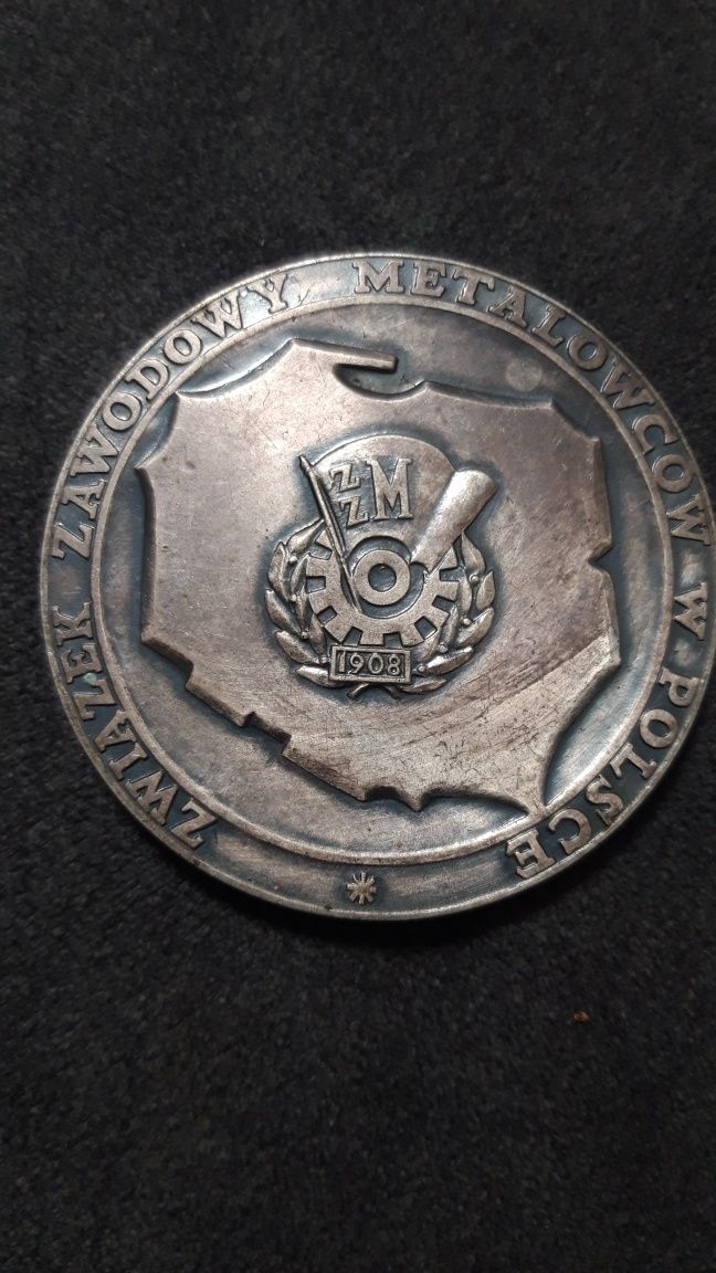 Związek zawodowy metalowców w Polsce zarząd główny w Warszawie  medal