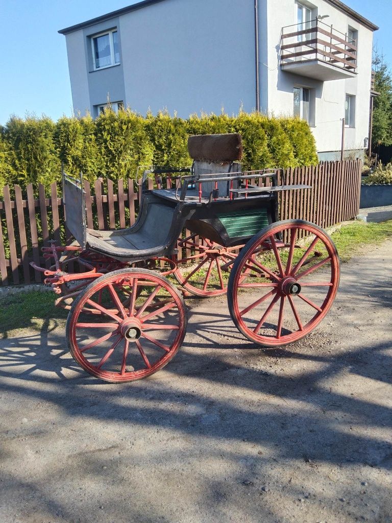 Bryczką, powóz konny