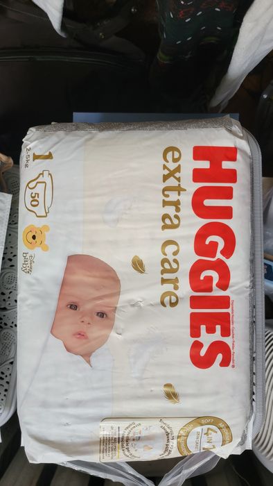 Підгузки Huggies