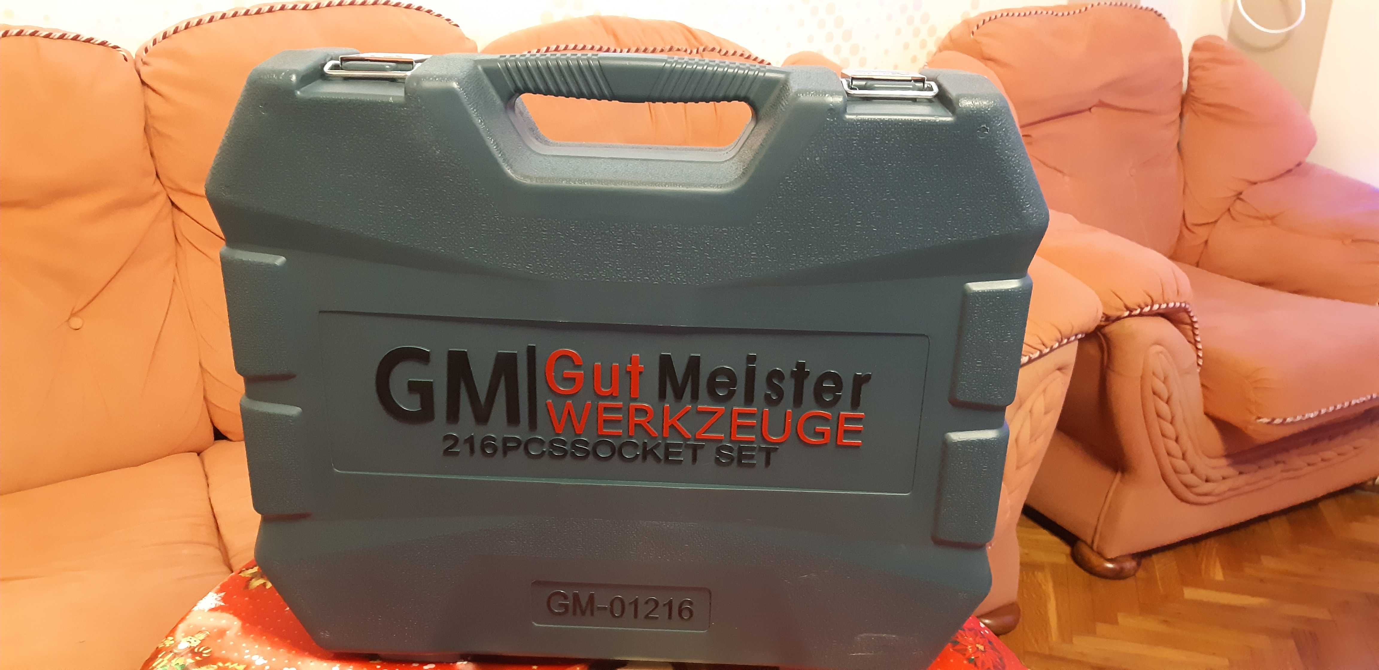 набір інструменту професійний Gut Meister 216PC