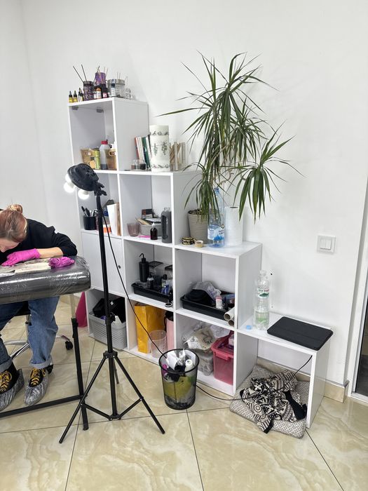 Стелаж білий