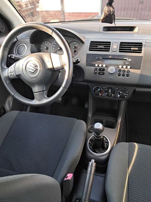 Suzuki Swift 1,3 b