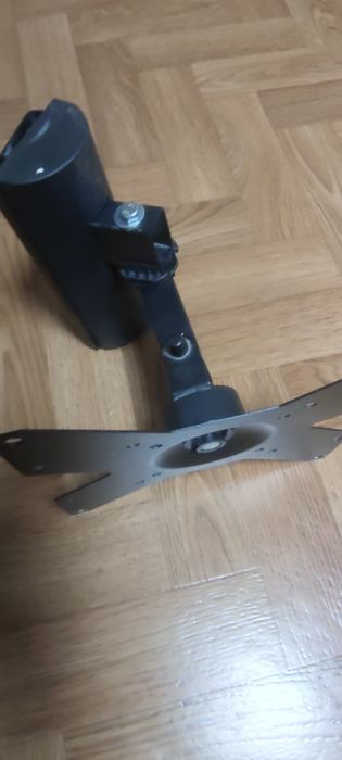 Тримач для телевізора