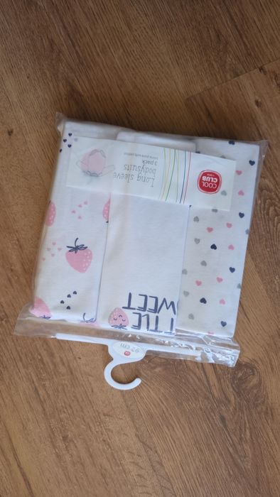 Nowe body 3-pak rozmiar 92