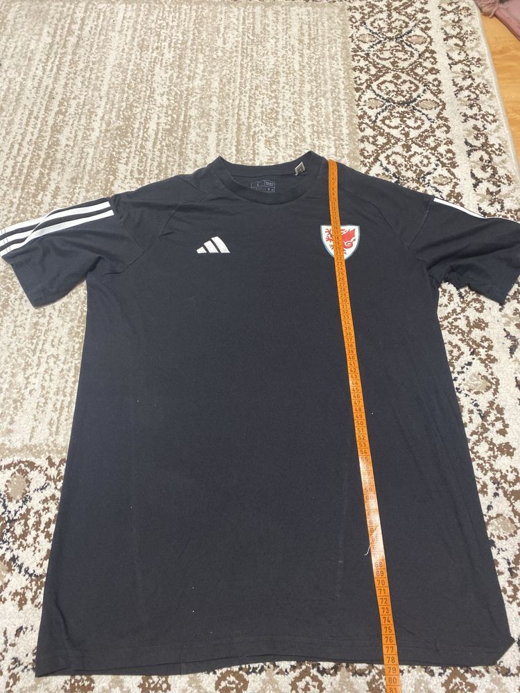 Продам фудболку оригінальну Adidas