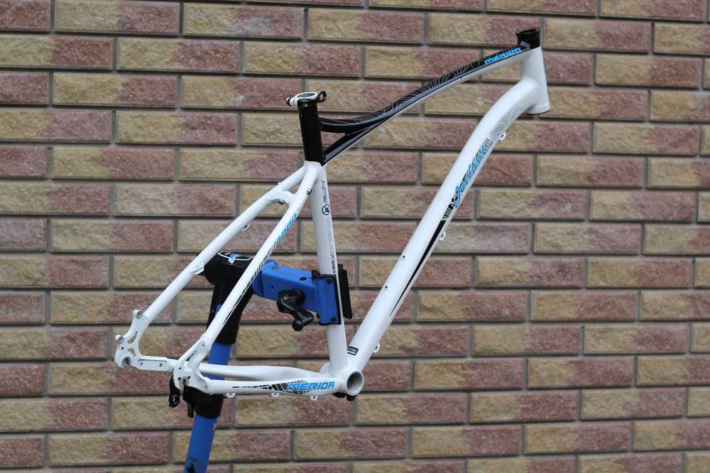 Рама 26: Merida HFS Juliet 1000 L/20/50