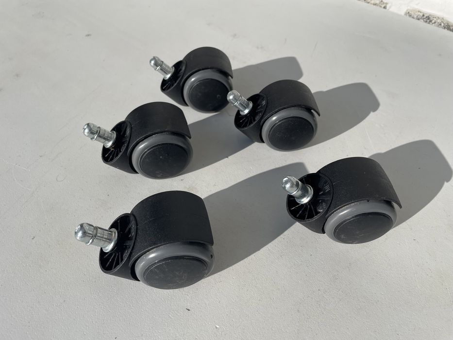 Rodas para cadeiras de executivo ou cadeiras operativas