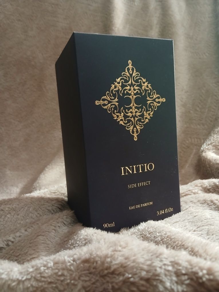 Коробка від Initio Side effect